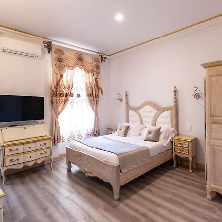 Studio Du Maire Maison De L'Eglise Du Couvent Нарбонна Экстерьер фото