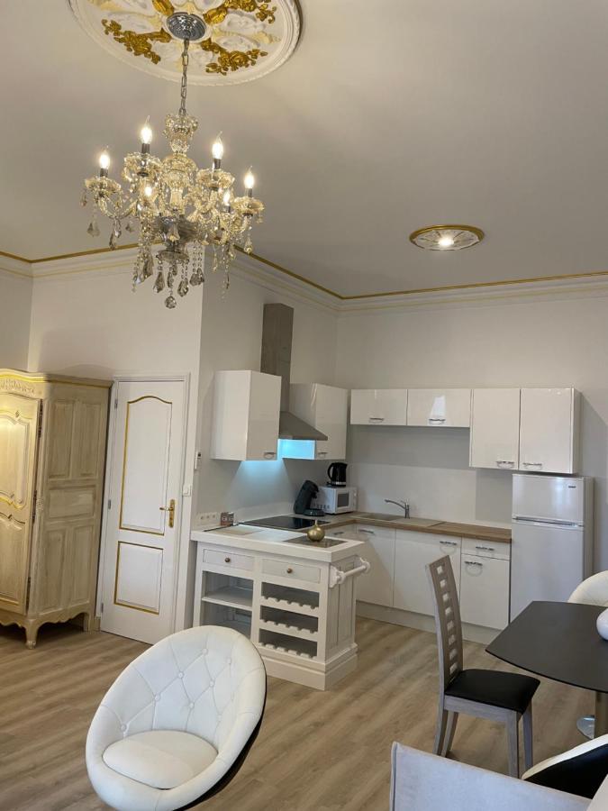 Studio Du Maire Maison De L'Eglise Du Couvent Нарбонна Экстерьер фото