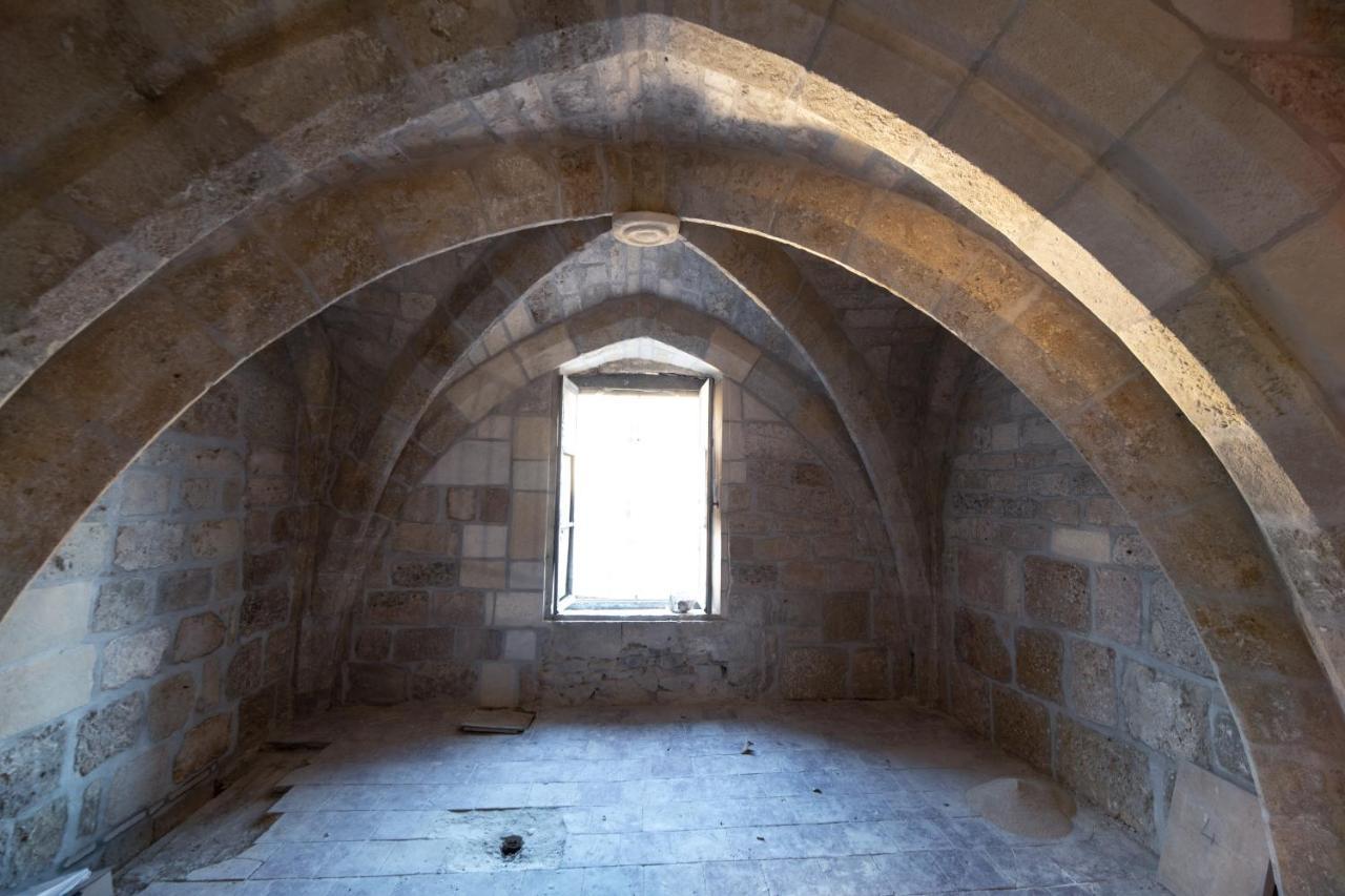 Studio Du Maire Maison De L'Eglise Du Couvent Нарбонна Экстерьер фото